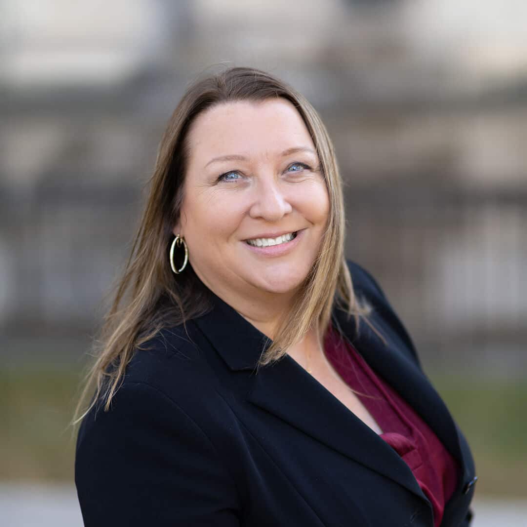 Kristi Yowell Loyola University Maryland