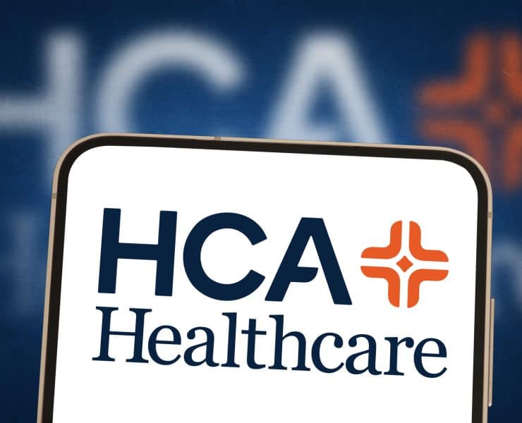 HCA Healthcare expands its Texas urgent care network through the acquisition of 40 Texas MedClinic locations.